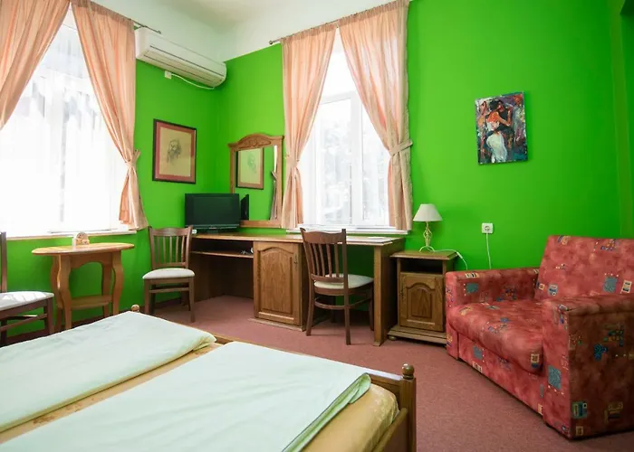 Casa de hóspedes Art Elsor 2*